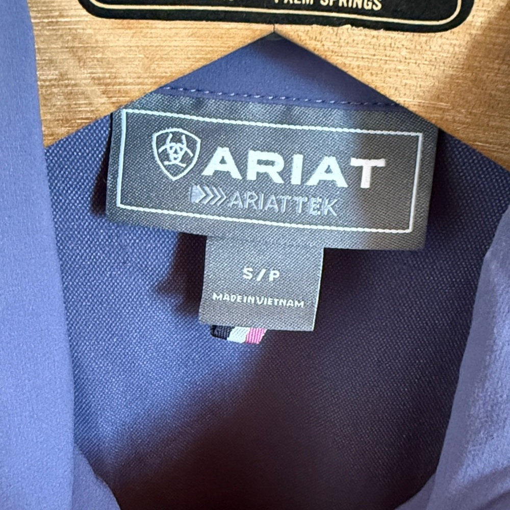 Ariat Nylon Shell Lightweight Jacket - image 2